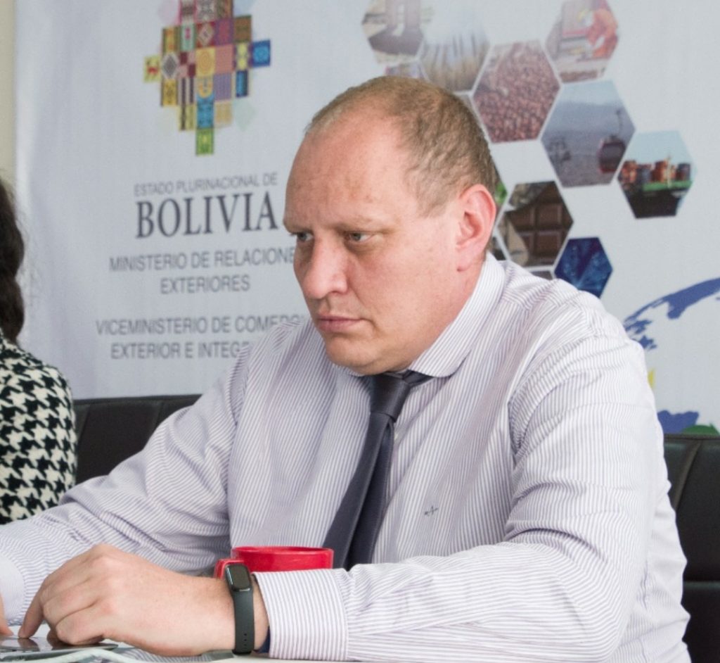 Bolivia realiza gestiones para adquirir 15 millones de dosis de Johnson & Johnson contra el COVID-19