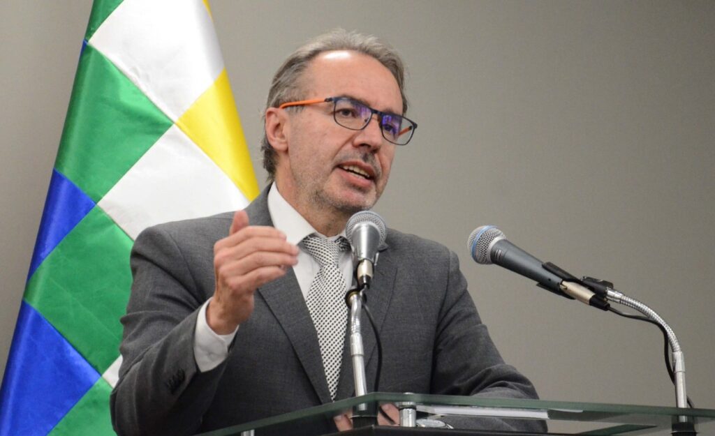 Vocero presidencial: El Gobierno trabaja por el crecimiento económico