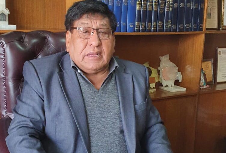 Lucio Gómez entre el respaldo y la presión: el pulso del transporte boliviano ante la crisis del combustible