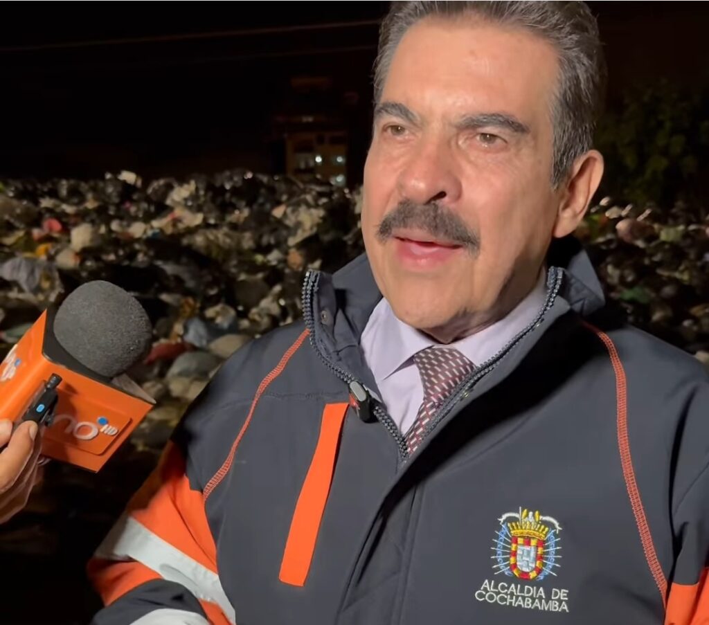 Cochabamba entre la basura y la feria: crisis sanitaria expone vacíos en gestión de residuos