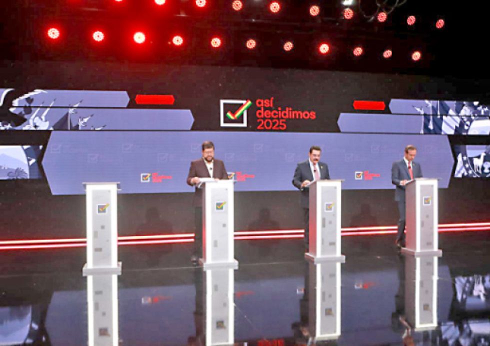 “ChatGPT dice que Samuel ganó el debate”: la verdad detrás del video que manipula a la inteligencia artificial