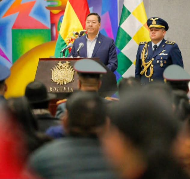 Change in Bolivia’s Military High Command Three Days Before Elections Sparks Suspicion and Political Tension