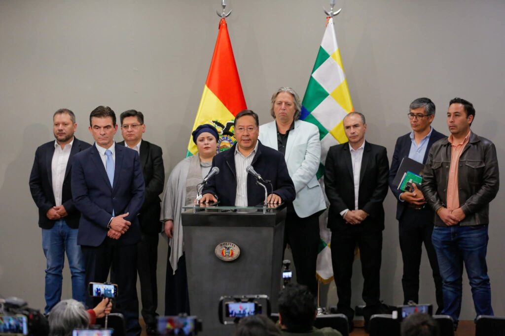 Capitán Lara advierte a Rodrigo Paz: ‘Si entra al sistema, le quito mi apoyo’