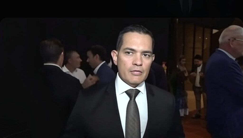 Abraham Nogales asume ANAPO con una agenda centrada en seguridad jurídica y biotecnología