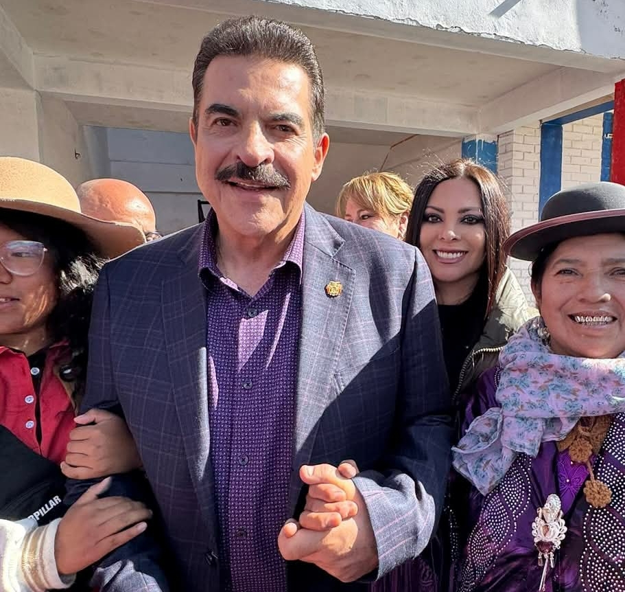 Reyes critica a los ‘vices’, pero su Alcaldía se hunde entre corrupción y solución a la basura