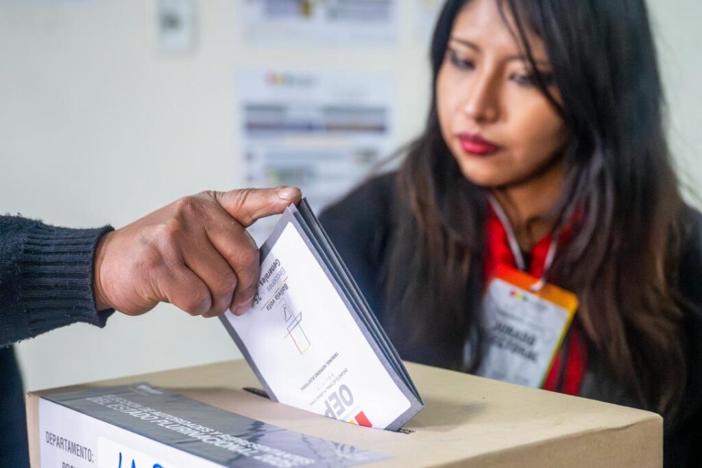 OEA y UE acompañarán como veedores internacionales el balotaje presidencial en Bolivia