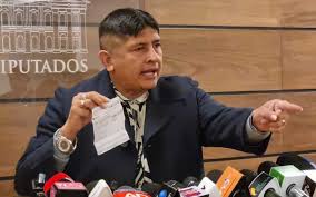 Cuéllar se voltea contra Arce: pide arraigo, cárcel y juicio de responsabilidades contra el presidente y sus hijos