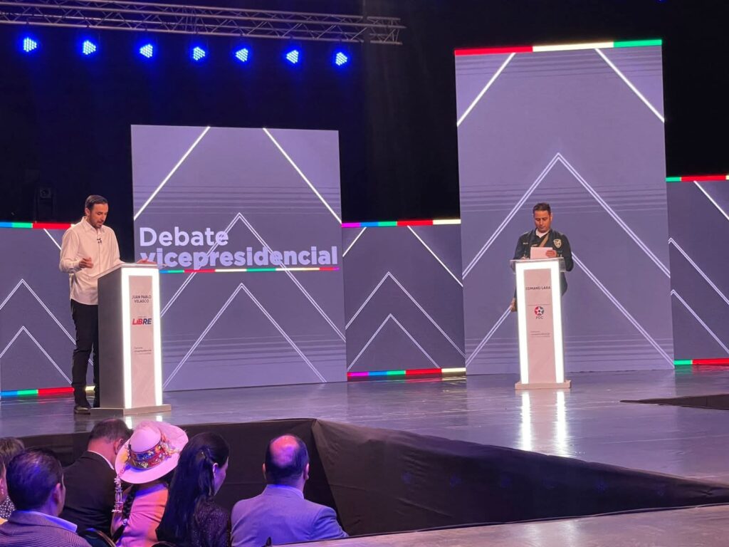 Más polémicas que propuestas: el debate presidencial que dejó a todos mirando apuntes