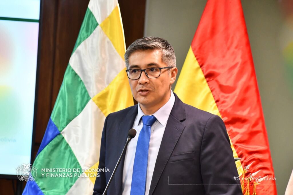 El “mar de gas” vuelve a escena en plena crisis: Espinoza exige silencio y expertos reclaman una recertificación inmediata