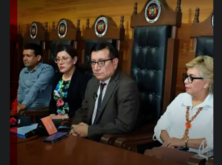 Autoprorrogados: dos resoluciones que les cierran el paso y una denuncia penal que sigue su curso