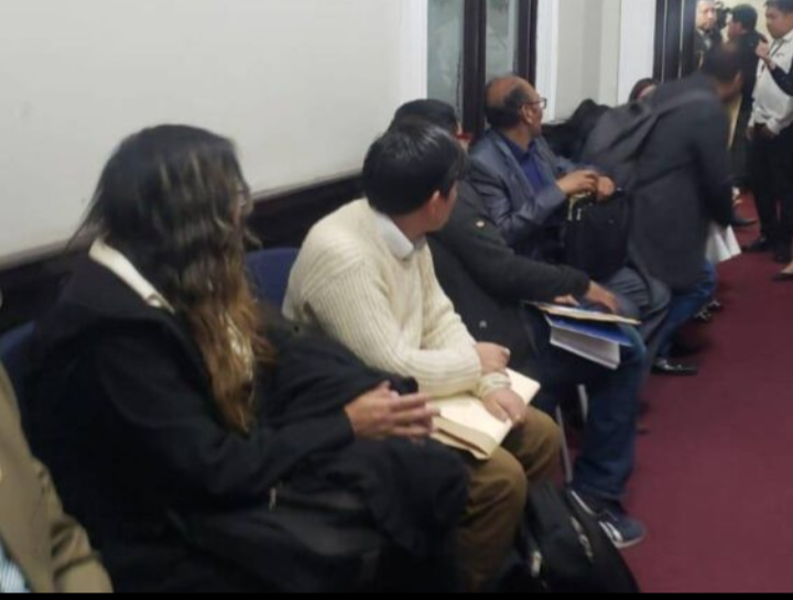 Más de 400 postulantes buscan convertirse en vocales del TSE: entre ellos el periodista Raúl Peñaranda