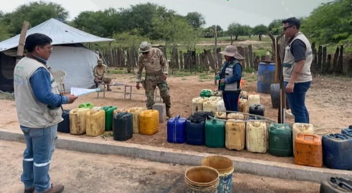 Fronteras con Perú registran filas por combustible tras el ajuste de precios en Bolivia