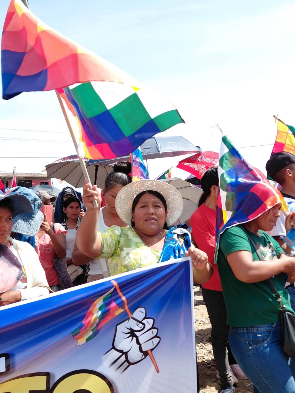 Trópico celebra aniversario del Estado Plurinacional sin Evo Morales: máscaras reemplazaron su rostro