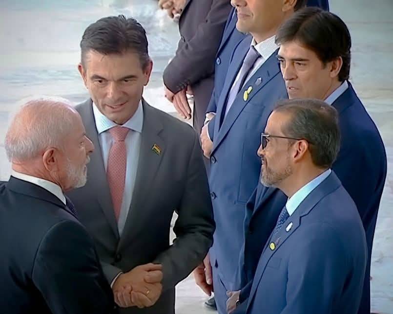 ¿Puede un gobernador abrir mercados? La visita de Camacho a Brasil reabre el debate sobre quién debe liderar la estrategia exportadora de Santa Cruz