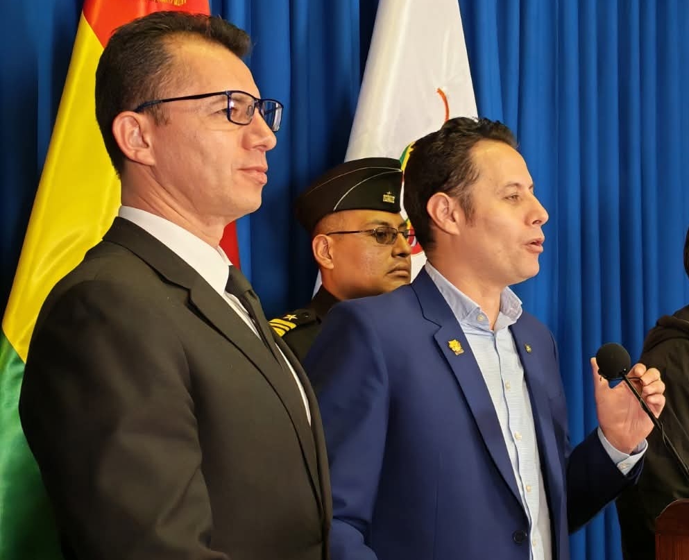 Fragilidad institucional en la Vicepresidencia tras la reestructuración dispuesta por Paz