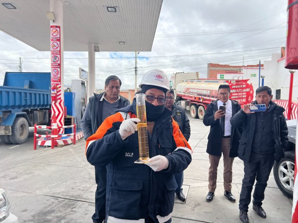 Trafigura niega suspensión de contratos y tensiona al Gobierno por decisión unilateral