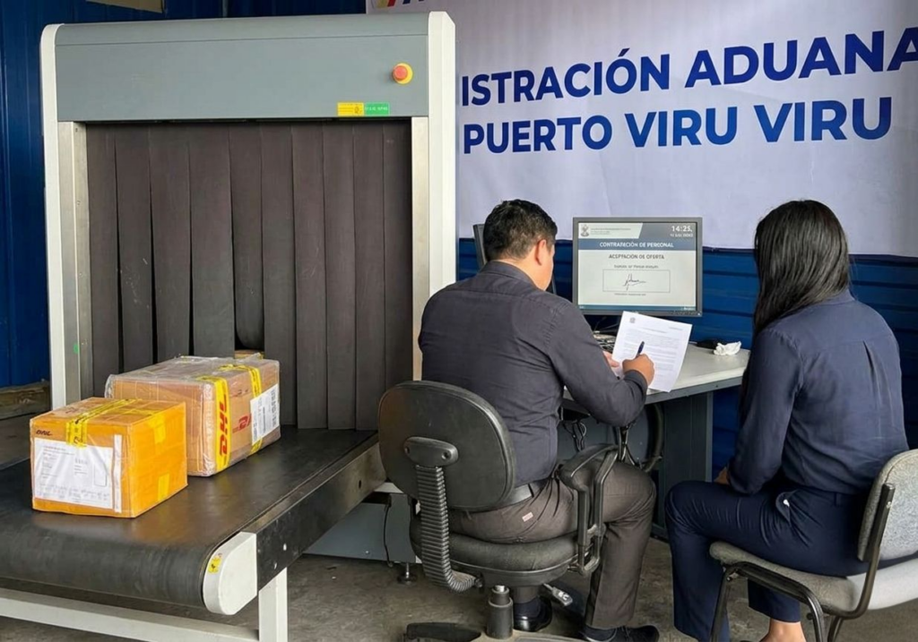 Aduana destituye a funcionaria observada y surge la pregunta clave: ¿quién la recomendó para Viru Viru?