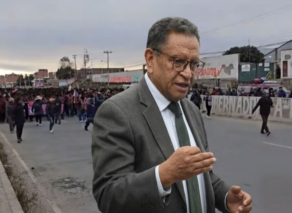Crisis en La Paz: humo, piedras y gases cercan la sede de gobierno mientras crece la incertidumbre política