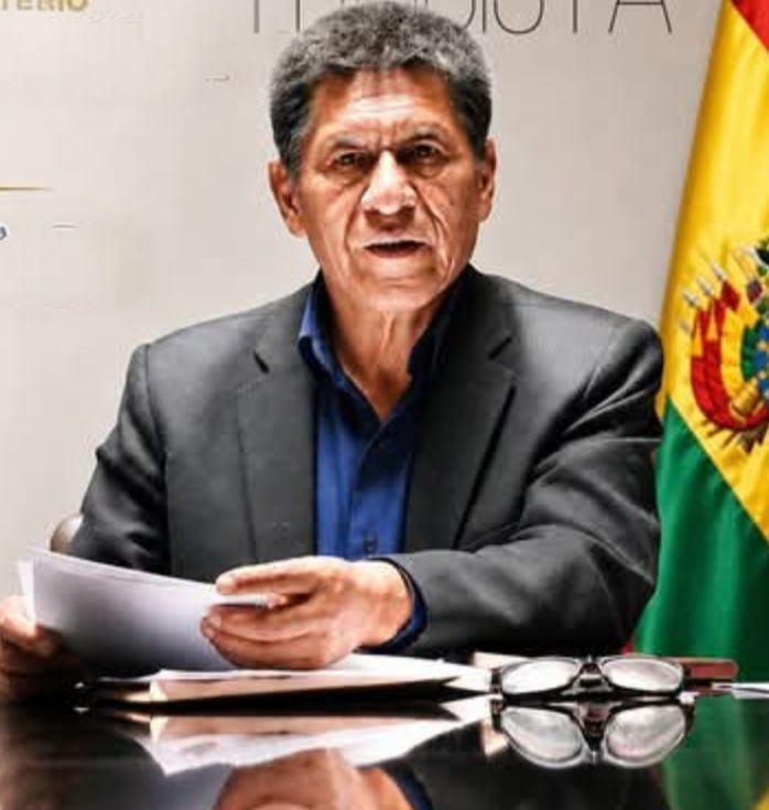 Exministro rompe con Rodrigo Paz y apunta a su entorno: “Sus operadores políticos son malísimos”