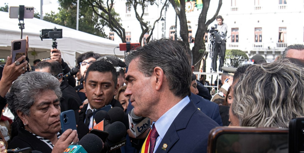 Bolivia entre bloqueos, combustible y tensión social: familias viven una crisis sin horizonte claro