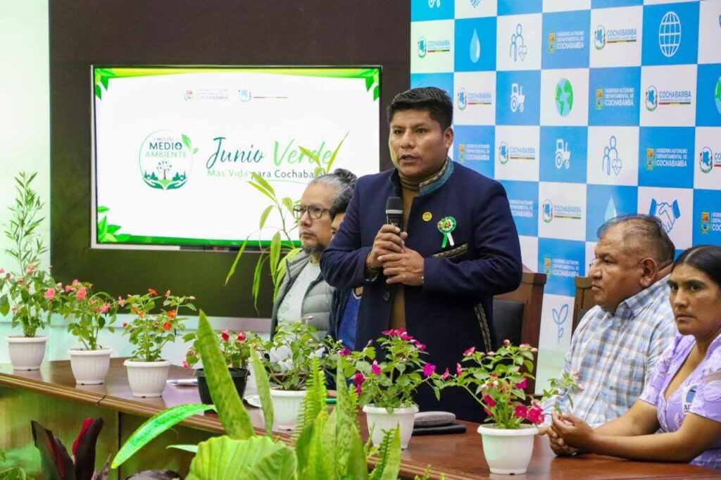 Leonardo Loza pide pausa humanitaria de 8 horas y pone a prueba la respuesta de los bloqueadores en Cochabamba