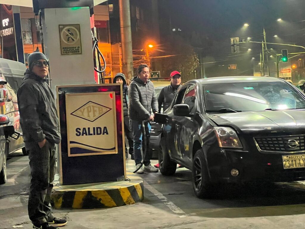 Gasolina desestabilizada: ya son tres los exgerentes detenidos, pero sigue pendiente quién pagará el daño económico al Estado