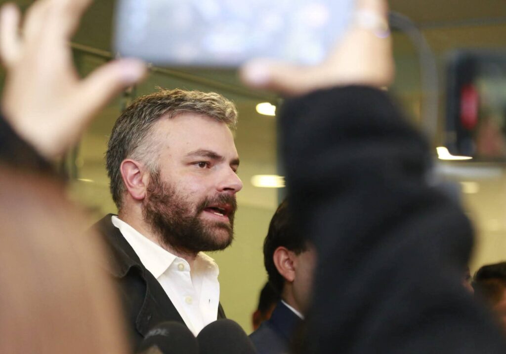 Unificación cambiaria abre debate sobre impuestos, dólares y tamaño del Estado