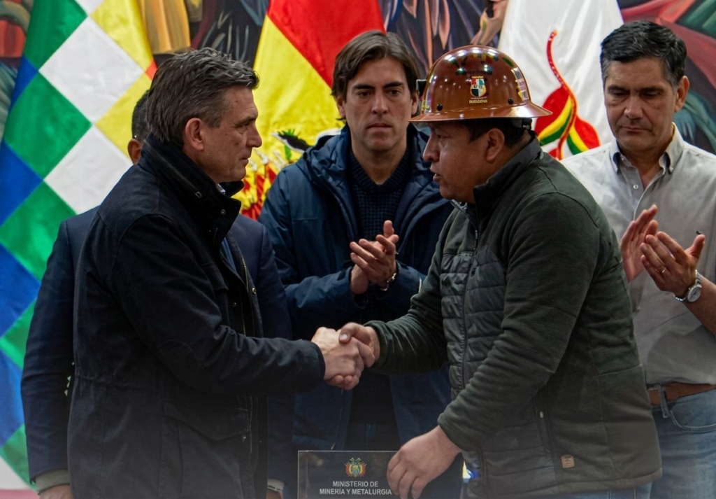 Gobierno y la COB firman acuerdo de pacificación, pero la decisión final queda en manos de las bases