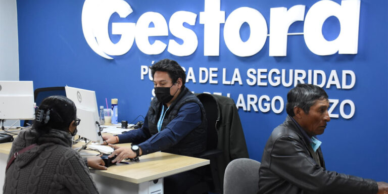 Bono PEPE: la contratación de Síntesis pone a la Gestora bajo presión para transparentar el proceso.