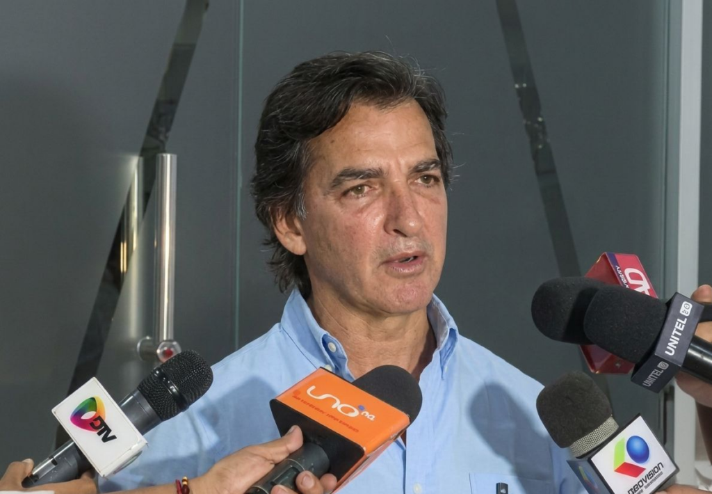 ¿Puede despedirlos? Mamen Saavedra amenaza con destituir a trabajadores en paro y abre debate sobre sus facultades legales