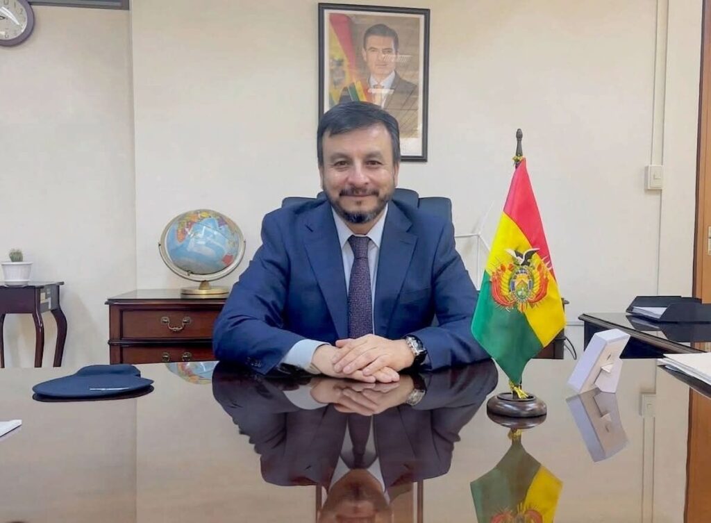 Orden de aprehensión contra exministro Mauricio Medinaceli: la Fiscalía escala la investigación del caso combustible hasta el nivel político