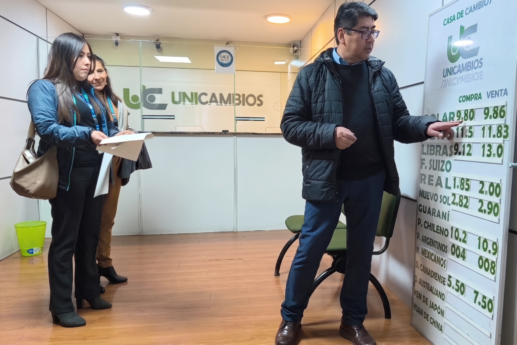 Controles de ASFI al dólar reabren debate sobre la verdadera flexibilidad cambiaria en Bolivia