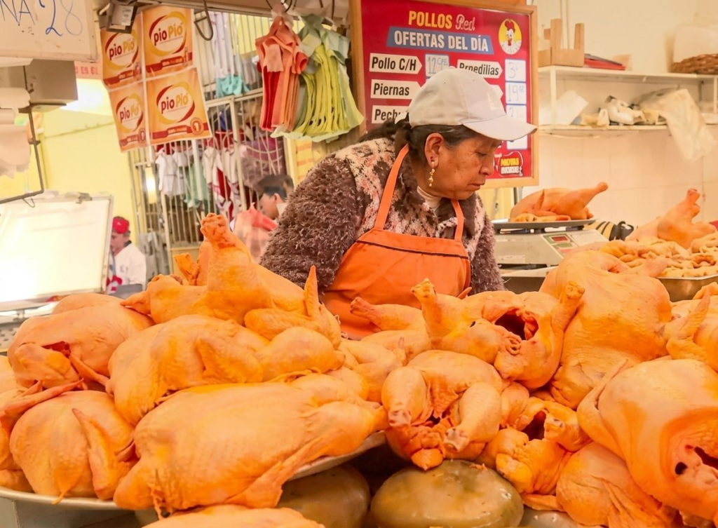 El pollo sube en Cochabamba, pero el problema está en el bolsillo